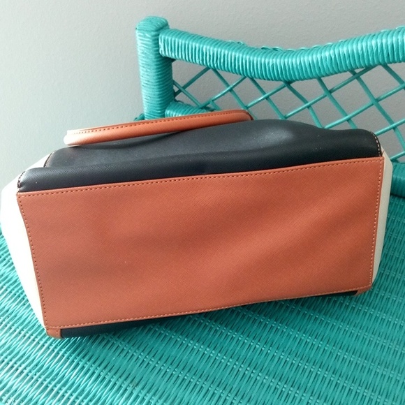 NWOT Kenneth Cole Purse - Picture 5 of 8